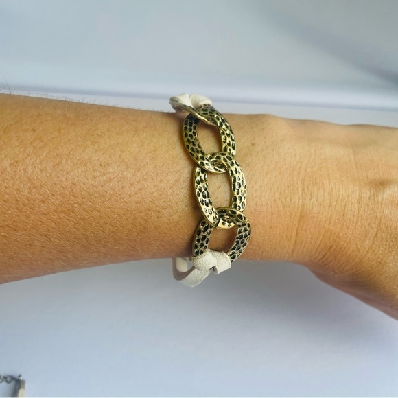 Necklace & Bracelet Set - Avon Western Stars Hammered Brass Links - Picture 4 of 12